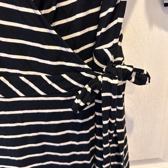 H&M Black White Striped Wrap Dress Viscose Short Sleeve Stripes Women’s Size 14 - Picture 5 of 8